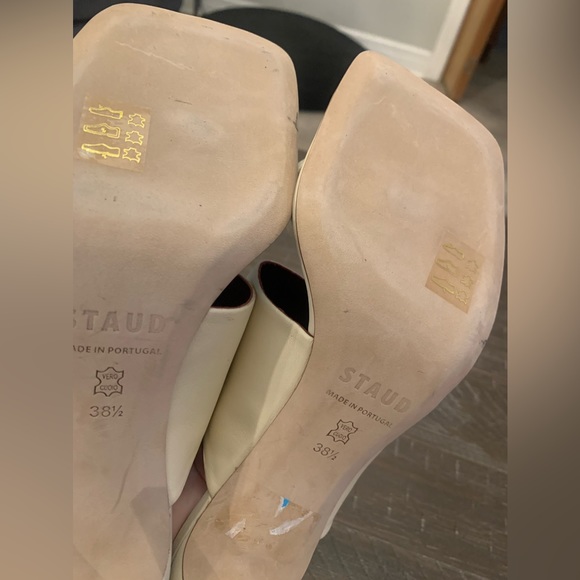 Staud heels made in Italy size 38 1/2.         Off white excellent condition - Picture 8 of 9